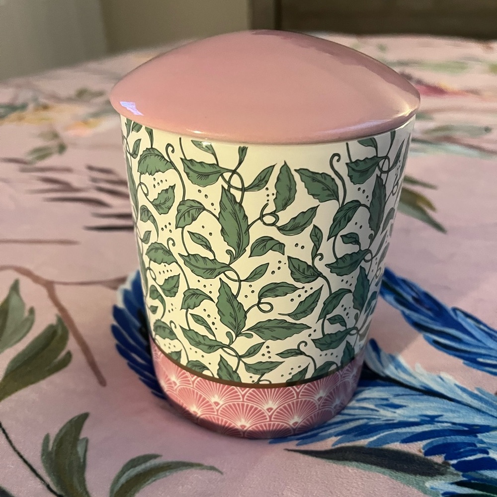 💕Anthropologie L’or de Seraphine ceramic Jar💕